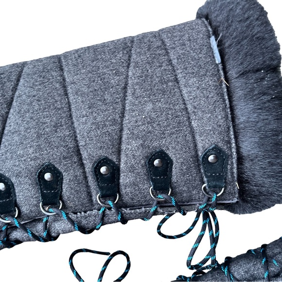 L.L. Bean Carrabassett Tall Insulated Waterproof Grey Black Snow Boots Size 6.5 - Picture 2 of 7